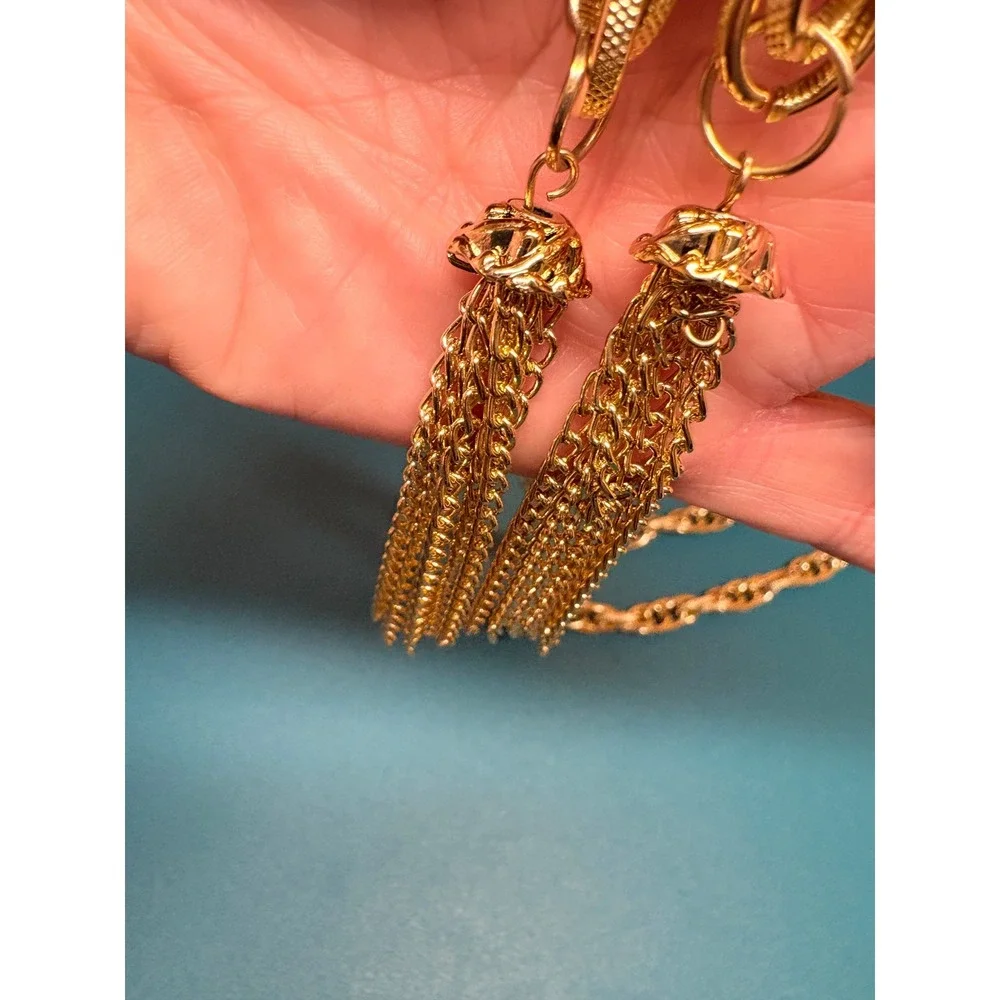 Vintage Gold Tone Textured Link Lariat Necklace Tassel Ends Long Chain